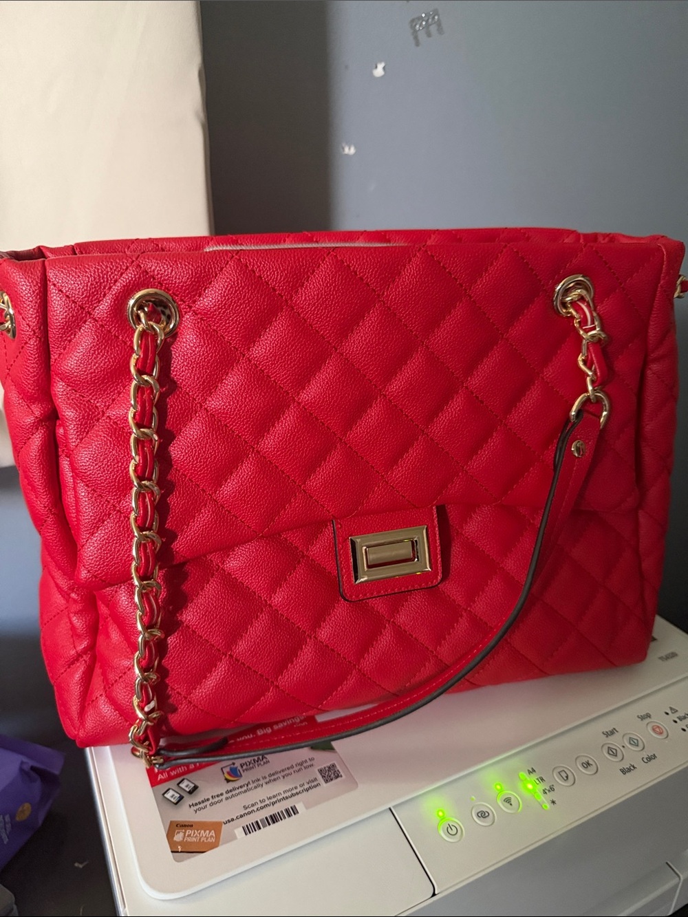 Red Quilted Chain-Handle Women’s Tote Bag - Unbranded